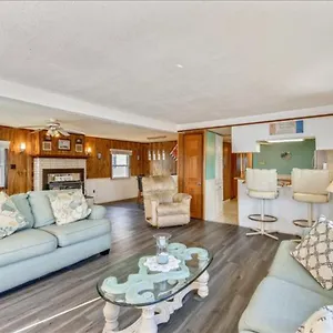 https://bayside-oasis.ocean-city-hotels.net